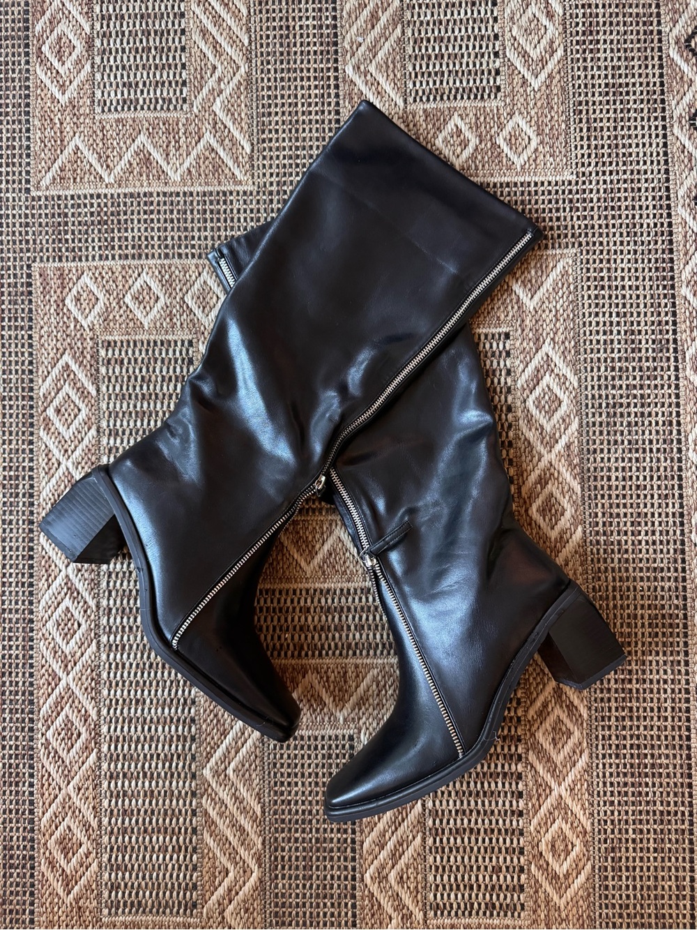 TORGEIS Black Shylah Tall Square Toe Zippered Boots Size 8 - Picture 3 of 11